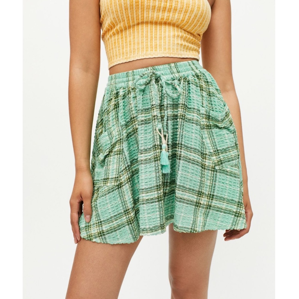NWT UO Mint Plaid Crinkle Free Spirit Tassel Skirt - Picture 2 of 4
